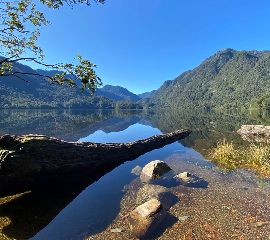Lagunas Andinas no Verão
